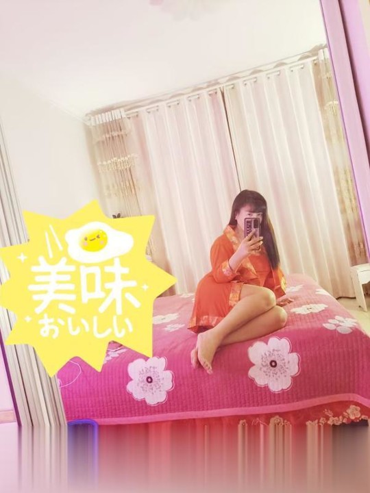 河南-南阳表面温柔实际骚浪贱-1.jpg