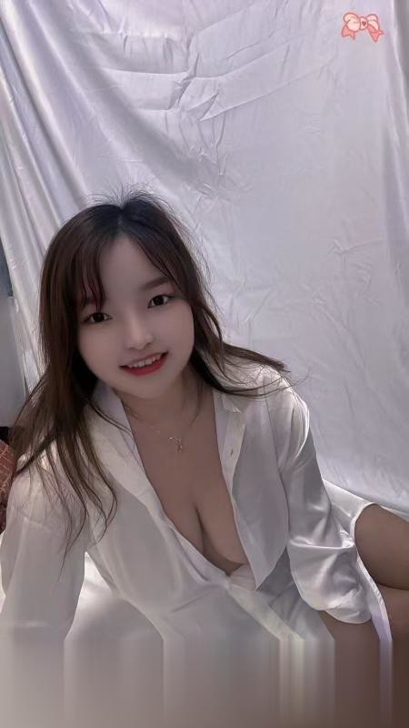 广东-深圳宝安大白兔晨曦美女-2.jpg